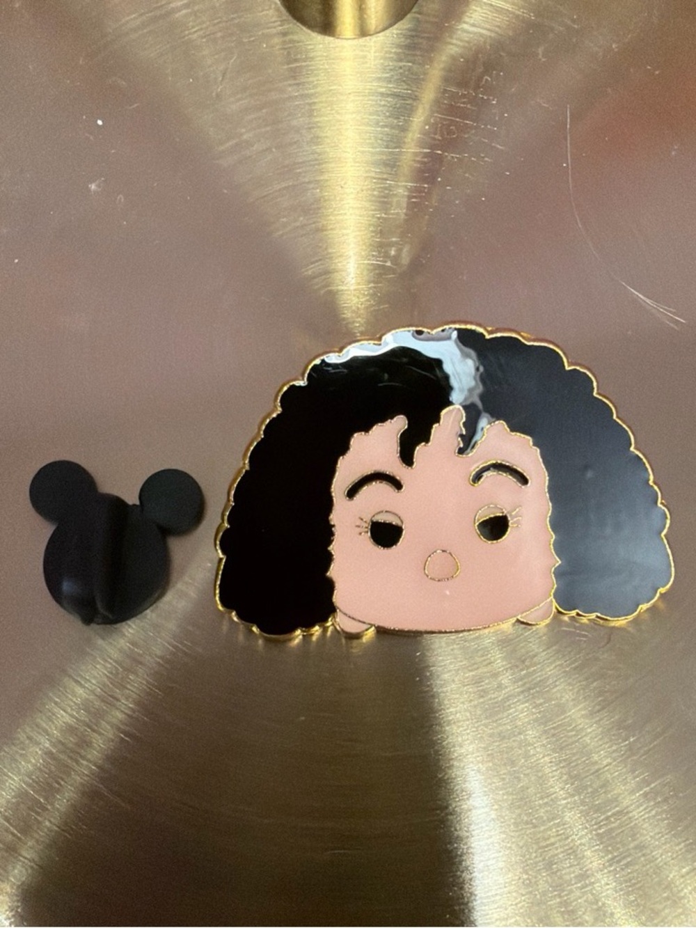 LE 1000 Disney’s Mother Gothel pin